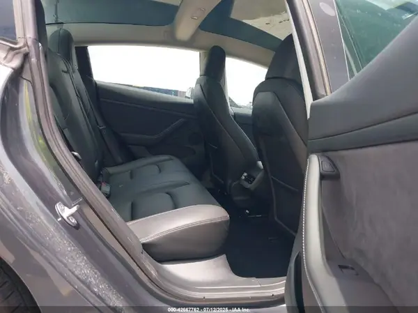 5YJ3E1EA3PF668182 2023 TESLA MODEL 3 - Image 8