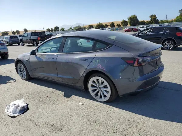 5YJ3E1EA3PF670112 2023 TESLA MODEL 3 - Image 2
