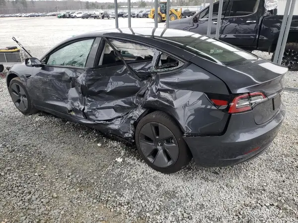 5YJ3E1EA3PF674967 2023 TESLA MODEL 3 - Image 2