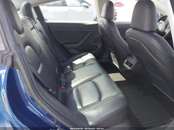 5YJ3E1EA3PF677688 2023 TESLA MODEL 3 - Image 8
