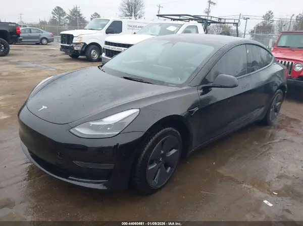 5YJ3E1EA3PF678078 2023 TESLA MODEL 3 - Image 2