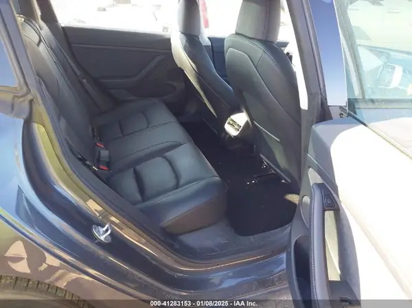 5YJ3E1EA3PF678825 2023 TESLA MODEL 3 - Image 8