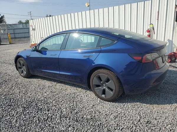5YJ3E1EA3PF679621 2023 TESLA MODEL 3 - Image 2