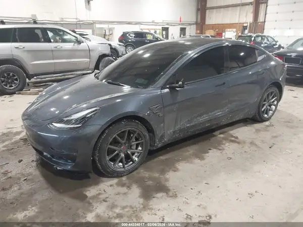 5YJ3E1EA3PF679635 2023 TESLA MODEL 3 - Image 2