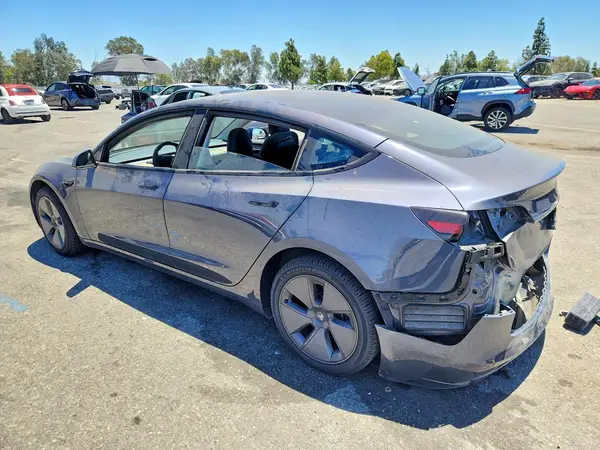 5YJ3E1EA3PF680302 2023 TESLA MODEL 3 - Image 2