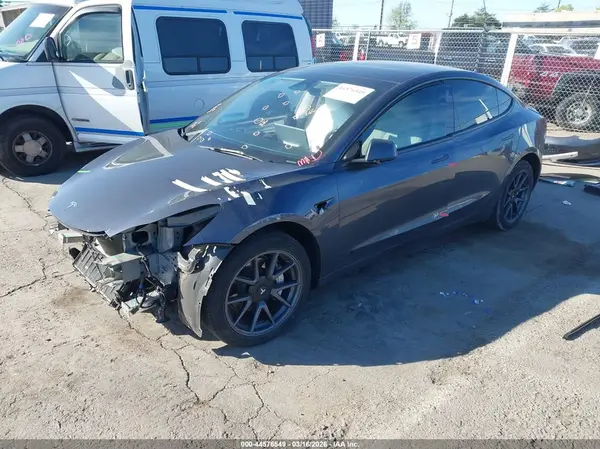 5YJ3E1EA3PF680476 2023 TESLA MODEL 3 - Image 2
