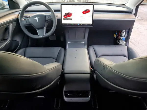 5YJ3E1EA3PF681286 2023 TESLA MODEL 3 - Image 8