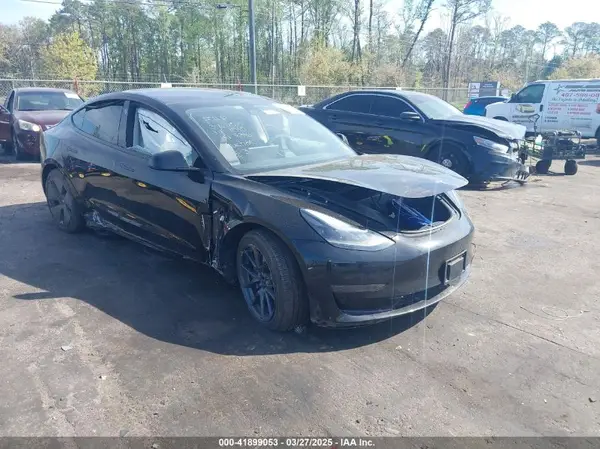 5YJ3E1EA3PF681515 2023 TESLA MODEL 3 - Image 1