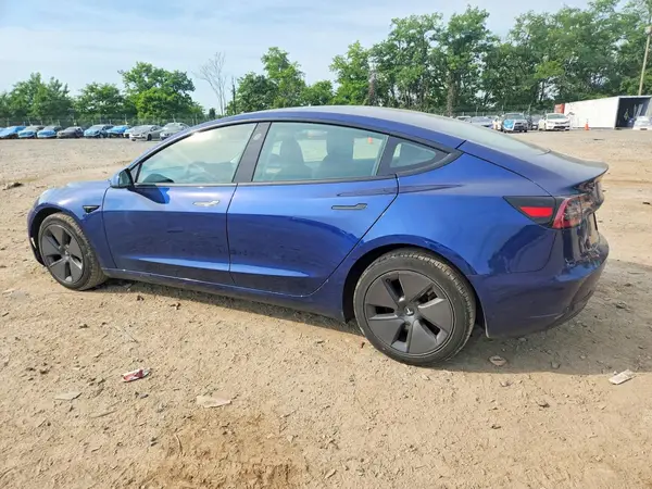 5YJ3E1EA3PF683202 2023 TESLA MODEL 3 - Image 2