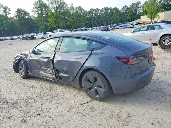 5YJ3E1EA3PF683975 2023 TESLA MODEL 3 - Image 2