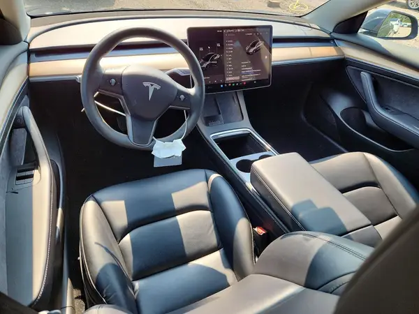 5YJ3E1EA3PF683975 2023 TESLA MODEL 3 - Image 8