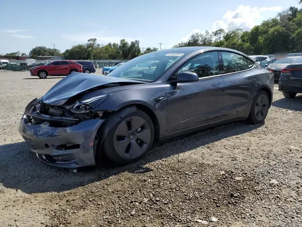 5YJ3E1EA3PF685192 2023 TESLA MODEL 3 - Image 1