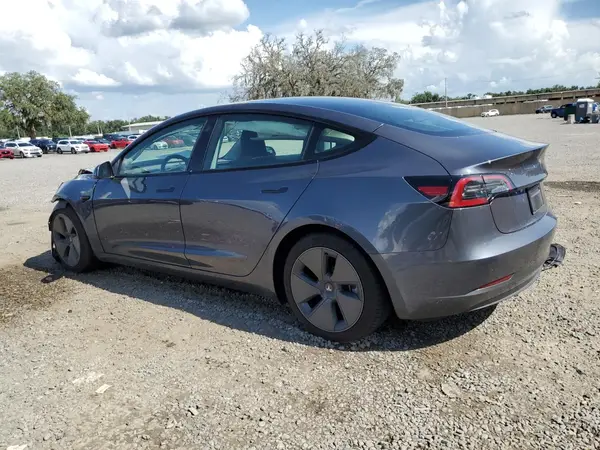 5YJ3E1EA3PF685192 2023 TESLA MODEL 3 - Image 2