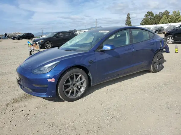 5YJ3E1EA3PF685323 2023 TESLA MODEL 3 - Image 1