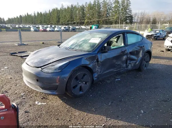 5YJ3E1EA3PF685595 2023 TESLA MODEL 3 - Image 2
