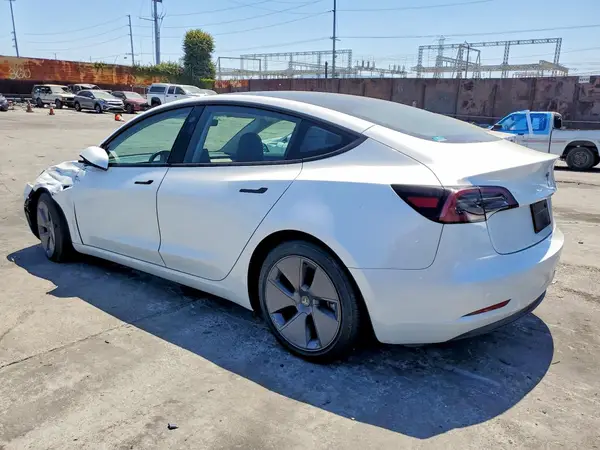 5YJ3E1EA3PF687668 2023 TESLA MODEL 3 - Image 2