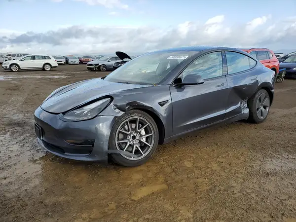 5YJ3E1EA3PF697049 2023 TESLA MODEL 3 - Image 1