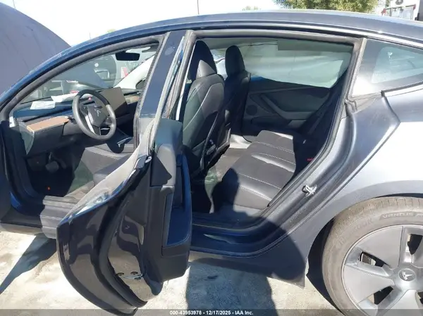 5YJ3E1EA3PF698850 2023 TESLA MODEL 3 - Image 8