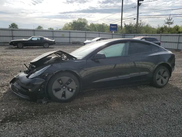 5YJ3E1EA3PF698993 2023 TESLA MODEL 3 - Image 1