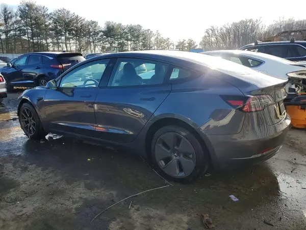 5YJ3E1EA3PF699223 2023 TESLA MODEL 3 - Image 2