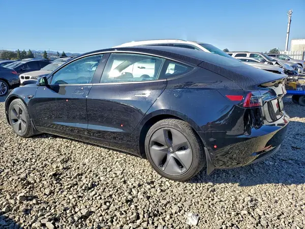 5YJ3E1EA3PF702315 2023 TESLA MODEL 3 - Image 2