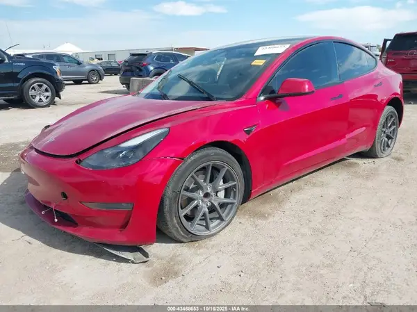 5YJ3E1EA3PF703996 2023 TESLA MODEL 3 - Image 2