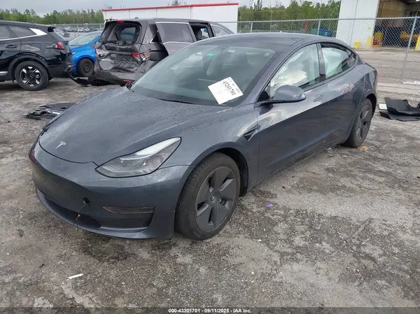 5YJ3E1EA3PF705179 2023 TESLA MODEL 3 - Image 2