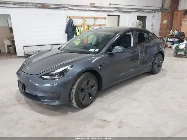 5YJ3E1EA3PF705909 2023 TESLA MODEL 3 - Image 2