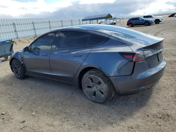 5YJ3E1EA3PF707076 2023 TESLA MODEL 3 - Image 2