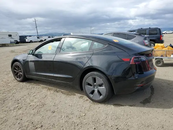 5YJ3E1EA3PF712441 2023 TESLA MODEL 3 - Image 2