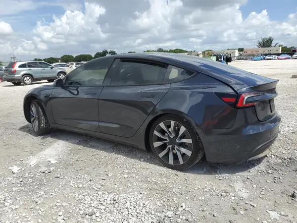 5YJ3E1EA3RF726830 2024 TESLA MODEL 3 - Image 2