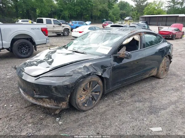5YJ3E1EA3RF729159 2024 TESLA MODEL 3 - Image 2
