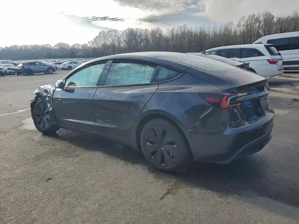 5YJ3E1EA3RF734622 2024 TESLA MODEL 3 - Image 2