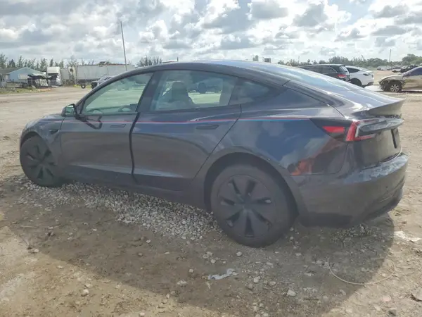 5YJ3E1EA3RF734782 2024 TESLA MODEL 3 - Image 2