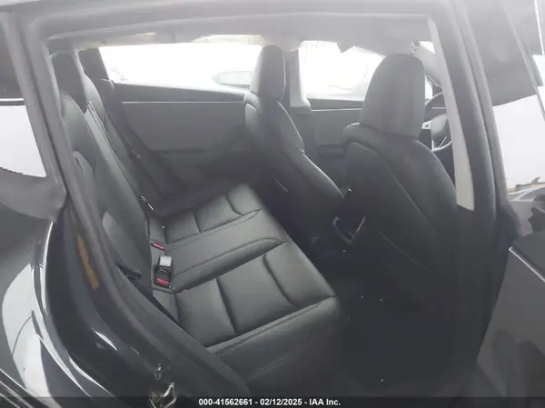 5YJ3E1EA3RF737102 2024 TESLA MODEL 3 - Image 8