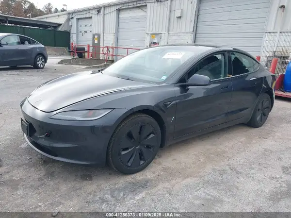 5YJ3E1EA3RF737469 2024 TESLA MODEL 3 - Image 2