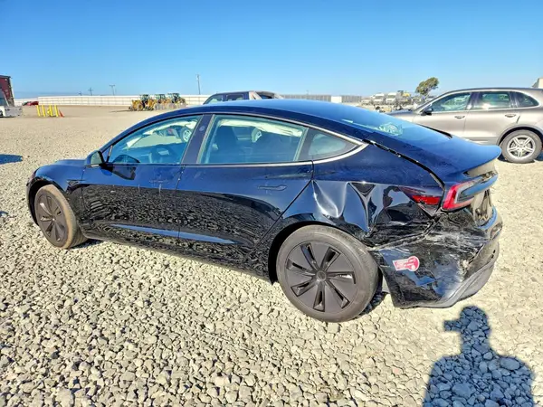 5YJ3E1EA3RF738167 2024 TESLA MODEL 3 - Image 2