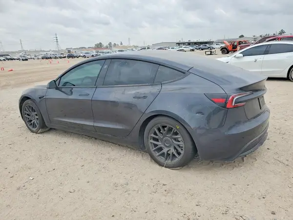 5YJ3E1EA3RF739450 2024 TESLA MODEL 3 - Image 2