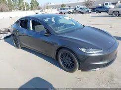 5YJ3E1EA3RF742798 2024 TESLA MODEL 3