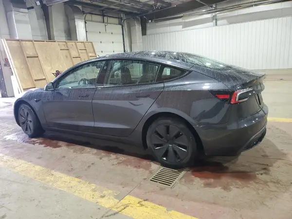 5YJ3E1EA3RF742932 2024 TESLA MODEL 3 - Image 2