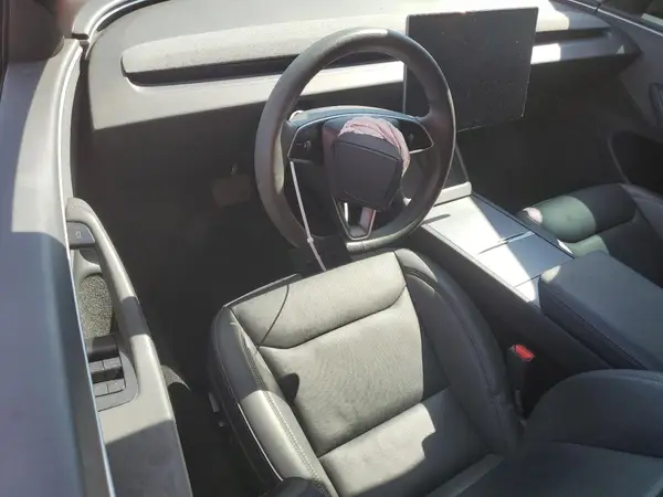 5YJ3E1EA3RF755857 2024 TESLA MODEL 3 - Image 8
