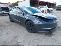 5YJ3E1EA3RF768799 2024 TESLA MODEL 3