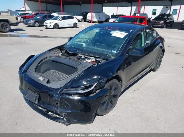 5YJ3E1EA3RF772237 2024 TESLA MODEL 3 - Image 2