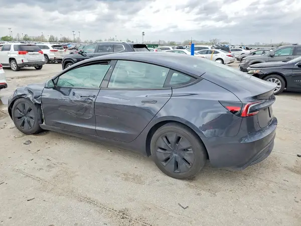 5YJ3E1EA3RF773548 2024 TESLA MODEL 3 - Image 2