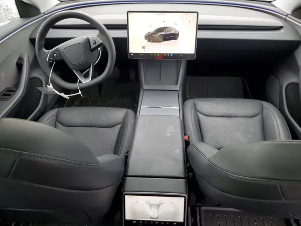 5YJ3E1EA3RF773548 2024 TESLA MODEL 3 - Image 8