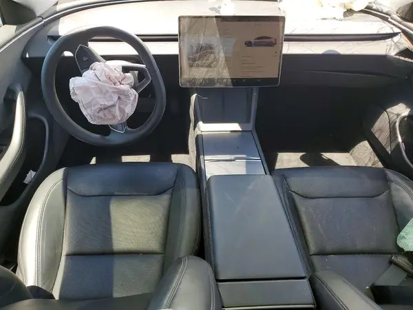 5YJ3E1EA3RF784856 2024 TESLA MODEL 3 - Image 8