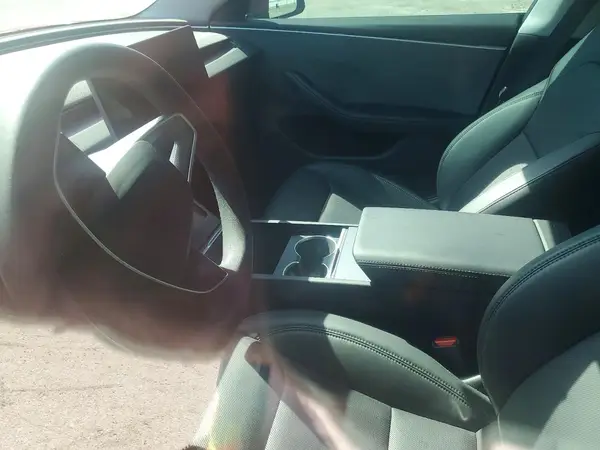 5YJ3E1EA3RF786042 2024 TESLA MODEL 3 - Image 8