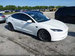 5YJ3E1EA3RF797638 2024 TESLA MODEL 3