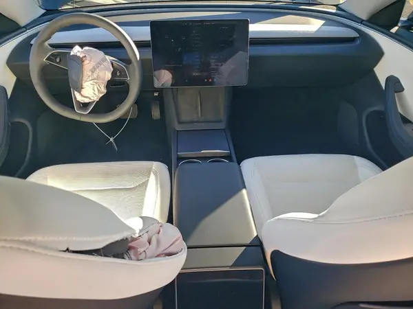 5YJ3E1EA3RF821338 2024 TESLA MODEL 3 - Image 8