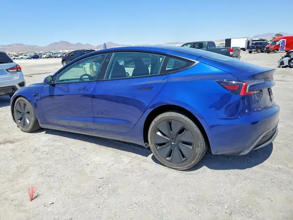 5YJ3E1EA3RF822554 2024 TESLA MODEL 3 - Image 2